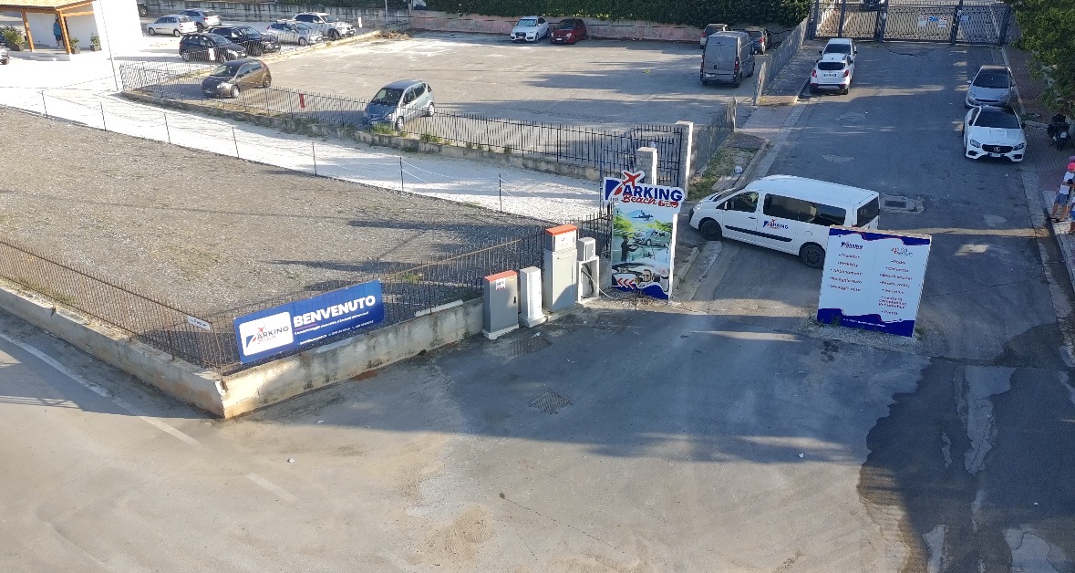 Parcheggio custodito vicino aeroporto Palermo